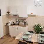 Cozy نابولي
